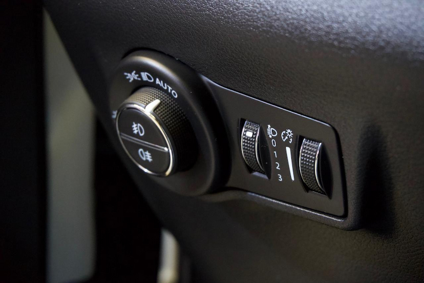 Foto do veículo JEEP COMPASS  LIMITED T270 1.3 TB 4X2 FLEX AUT 2022 53.783 KM 129.900,00