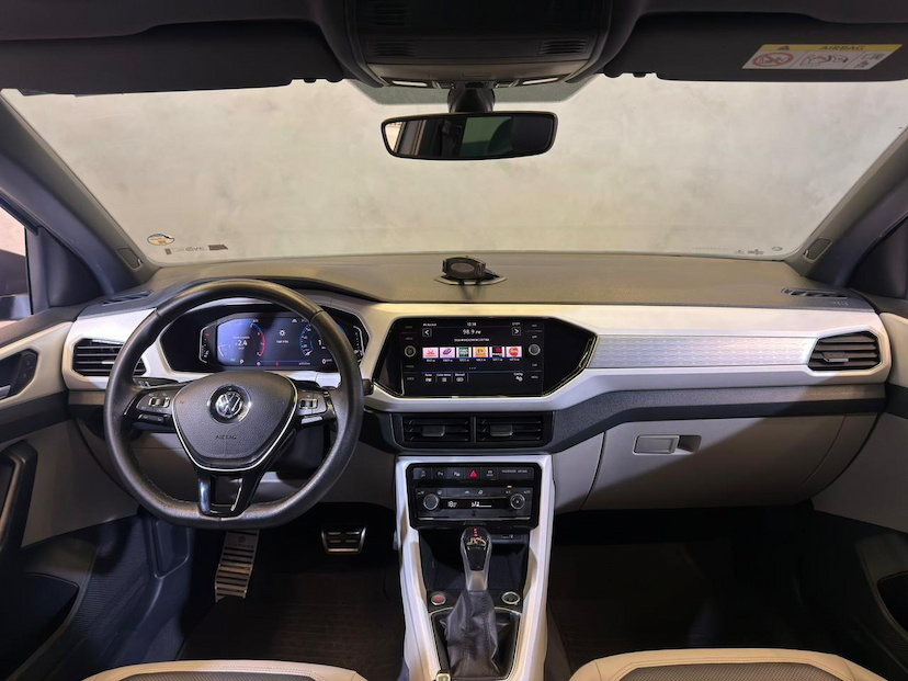 Foto do veículo VOLKSWAGEN T-CROSS T CROSS HL TSI AE 2020 63.866 KM 112.900,00