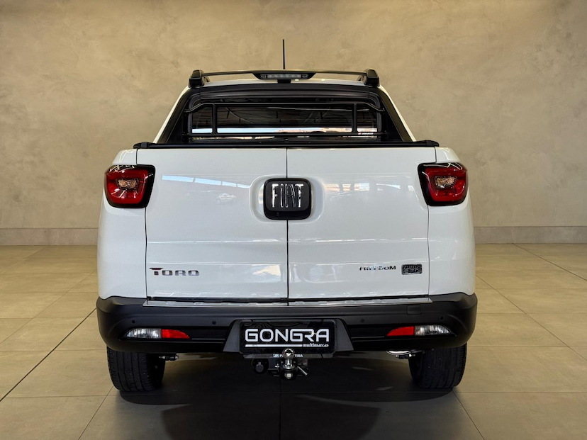 Foto do veículo FIAT TORO  FREED T270 AT6 2024 25.300 KM 128.900,00