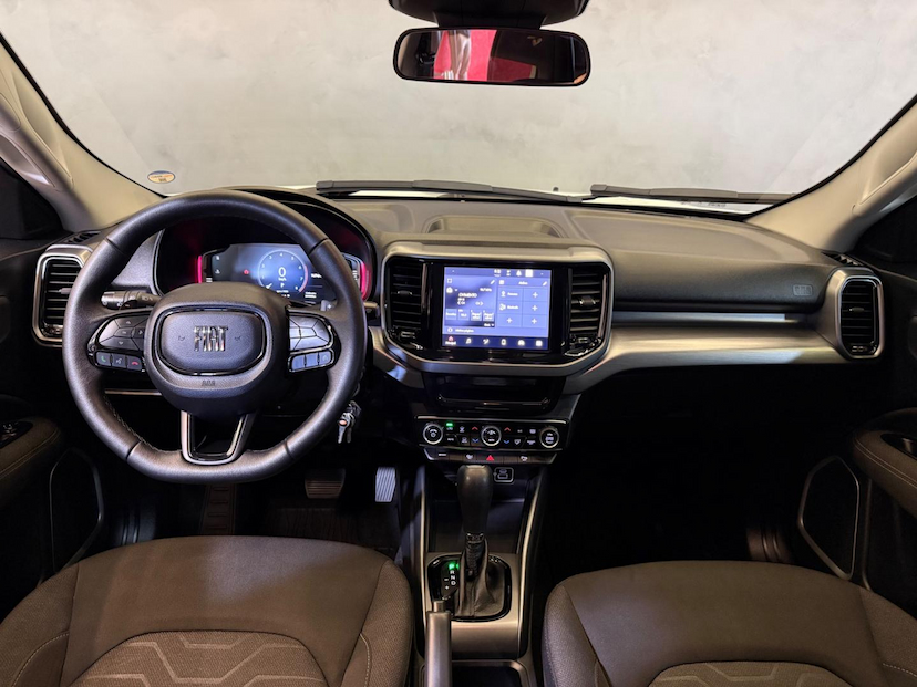 Foto do veículo FIAT TORO  FREED T270 AT6 2024 25.300 KM 128.900,00