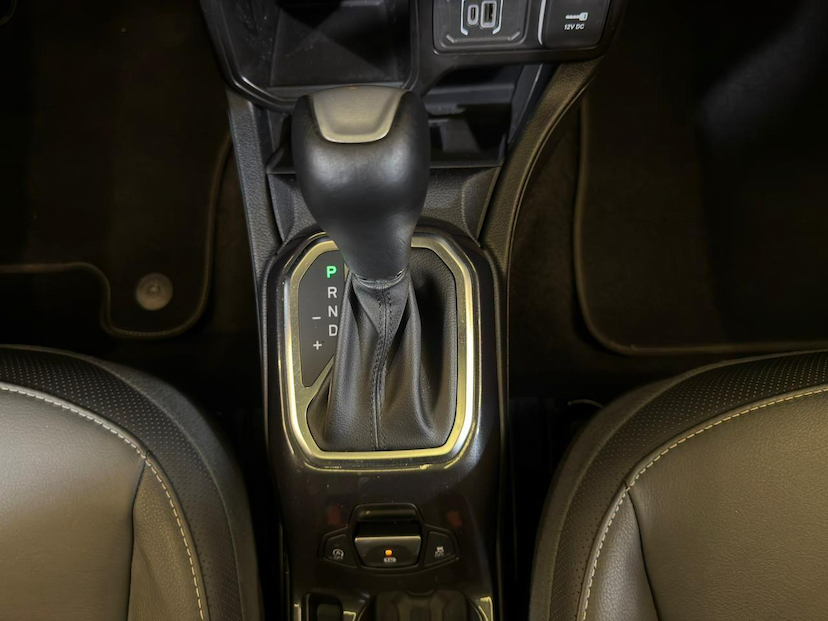 Foto do veículo JEEP RENEGADE  SAHARA 2025 19.989 KM 142.900,00