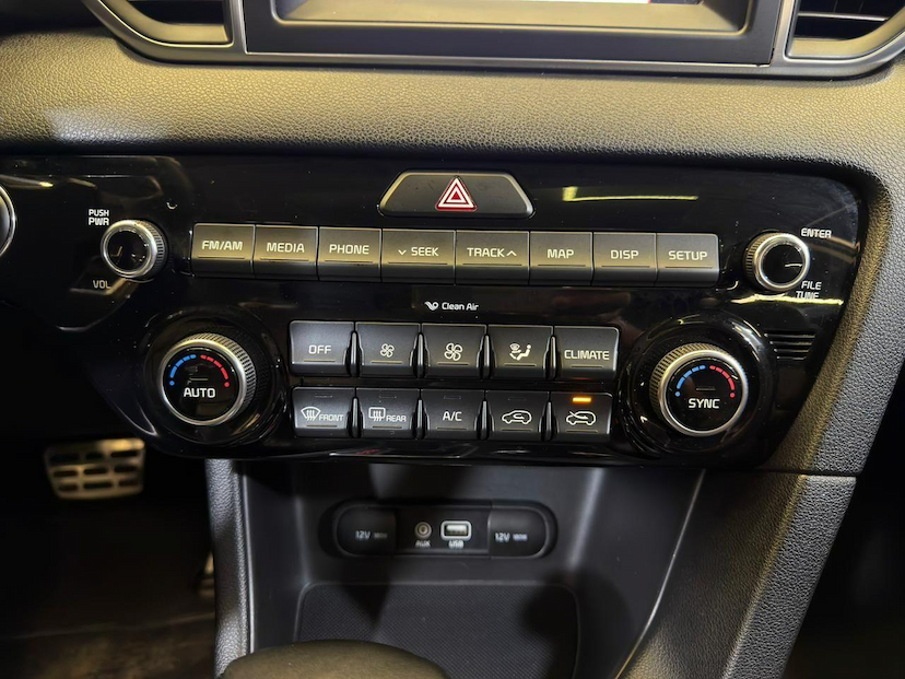 Foto do veículo KIA SPORTAGE  EX 4X2 2.0 16V AUT. 2017 99.167 KM 102.900,00