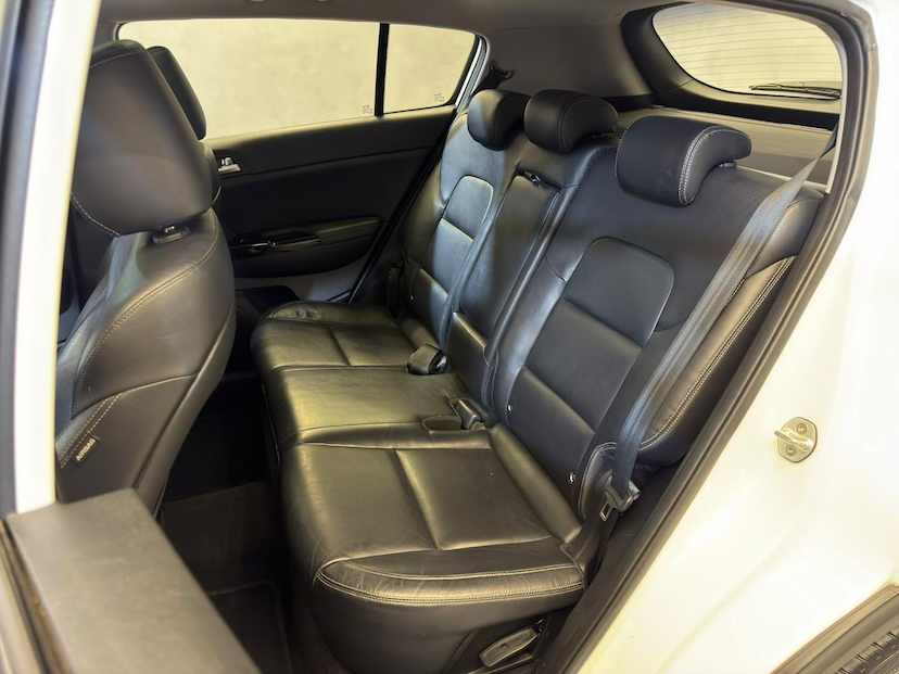 Foto do veículo KIA SPORTAGE  EX 4X2 2.0 16V AUT. 2017 99.167 KM 102.900,00