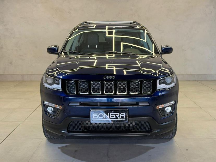 Foto do veículo JEEP COMPASS  LONGITUDE 2.0 FLEX AUT 2021 21.500 KM 109.900,00