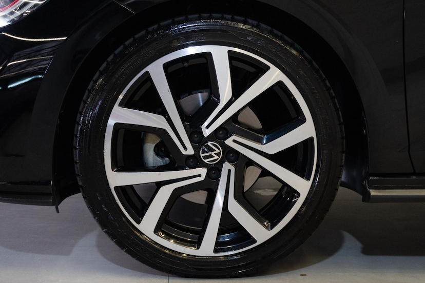 Foto do veículo VOLKSWAGEN POLO  GTS AD 2024 24.947 KM 129.900,00