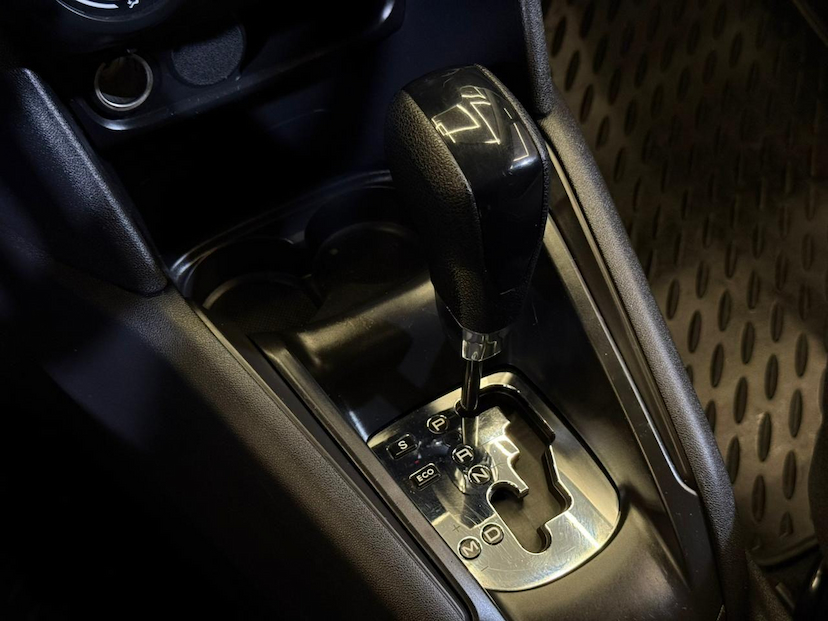 Foto do veículo PEUGEOT 2008  ALLURE EAT6 2019 126.868 KM 59.900,00