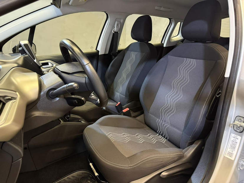 Foto do veículo PEUGEOT 2008  ALLURE EAT6 2019 126.868 KM 59.900,00