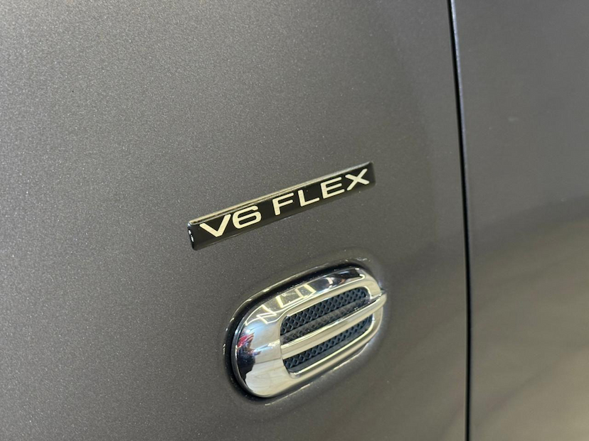 Foto do veículo MITSUBISHI PAJERO  3.5 HPE 7 LUGARES 4X4 V6 24V FLEX 4P AUT 2016 173.794 KM 114.900,00