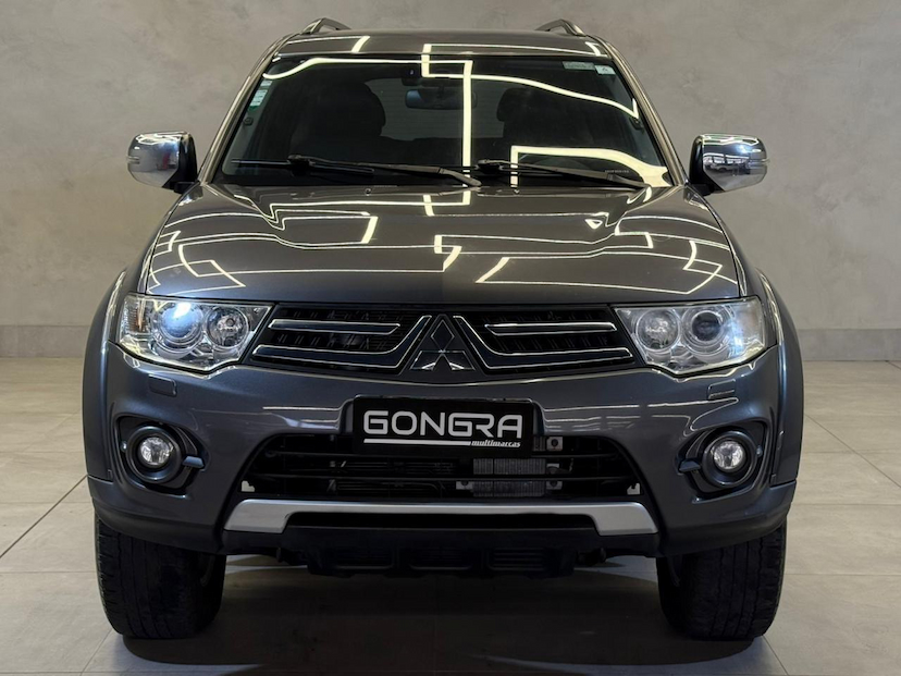 Foto do veículo MITSUBISHI PAJERO  3.5 HPE 7 LUGARES 4X4 V6 24V FLEX 4P AUT 2016 173.794 KM 114.900,00