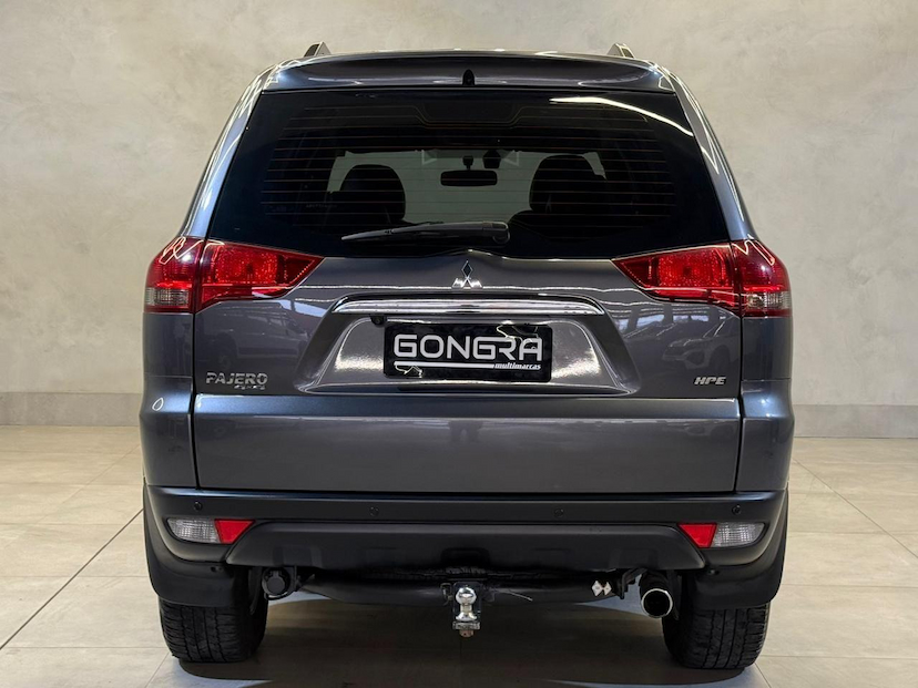 Foto do veículo MITSUBISHI PAJERO  3.5 HPE 7 LUGARES 4X4 V6 24V FLEX 4P AUT 2016 173.794 KM 114.900,00