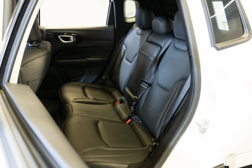 Foto do veículo JEEP COMPASS  SERIE S T270 TURBO FLEX AUT. 2025 16.730 KM 170.900,00