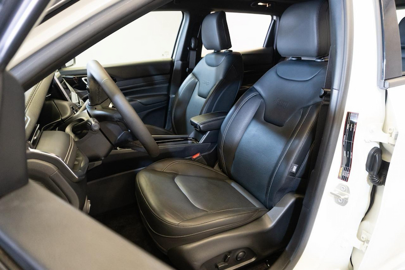 Foto do veículo JEEP COMPASS  SERIE S T270 TURBO FLEX AUT. 2025 16.730 KM 170.900,00