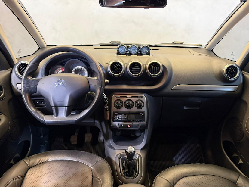 Foto do veículo CITROËN C3  AIRCROSS TENDANCE 2015 87.643 KM 49.900,00