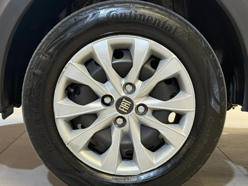 Foto do veículo FIAT MOBI  LIKE 2025 43.419 KM 57.900,00