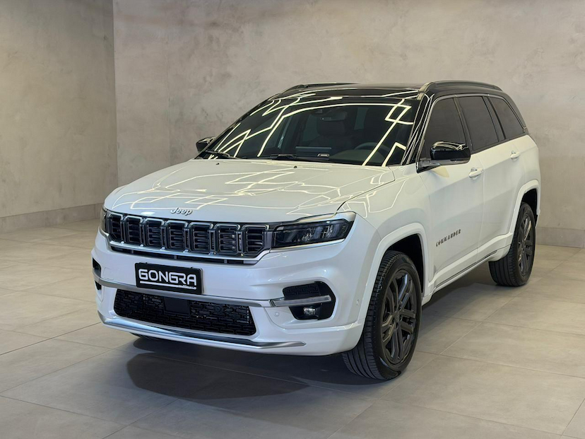 Foto do veículo JEEP COMMANDER  OVERLAND HURRIC 2.0 4X4 TB AUT 2025 23.638 KM 209.900,00