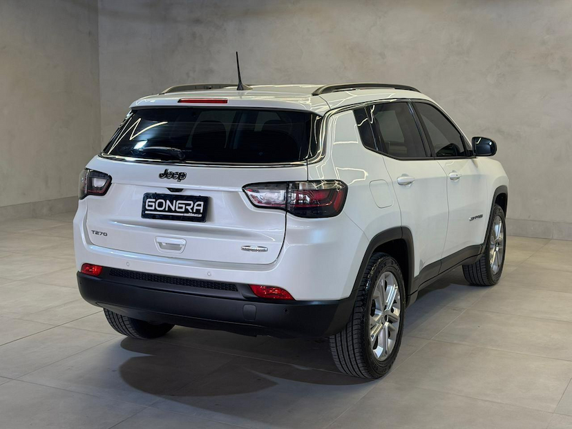 Foto do veículo JEEP COMPASS  LONG TF 2022 56.453 KM 119.900,00