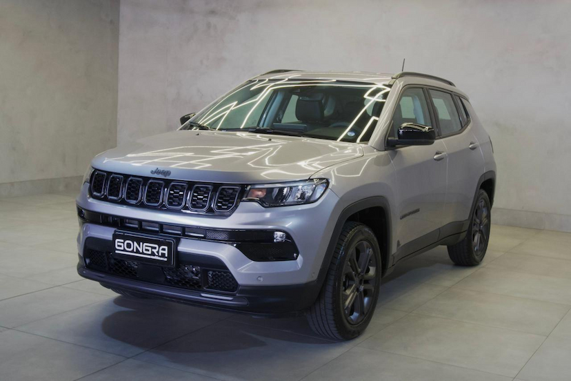 Foto do veículo JEEP COMPASS  LONG. NIG. EAGLE 1.3 4X2 FLEX AUT. 2025 5.728 KM 164.900,00