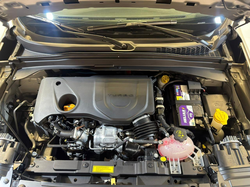 Foto do veículo JEEP RENEGADE  LGTD T270 2023 64.562 KM 98.900,00