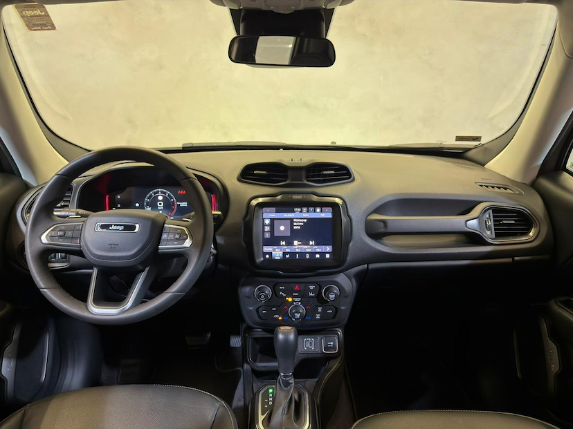 Foto do veículo JEEP RENEGADE  LGTD T270 2023 64.562 KM 98.900,00