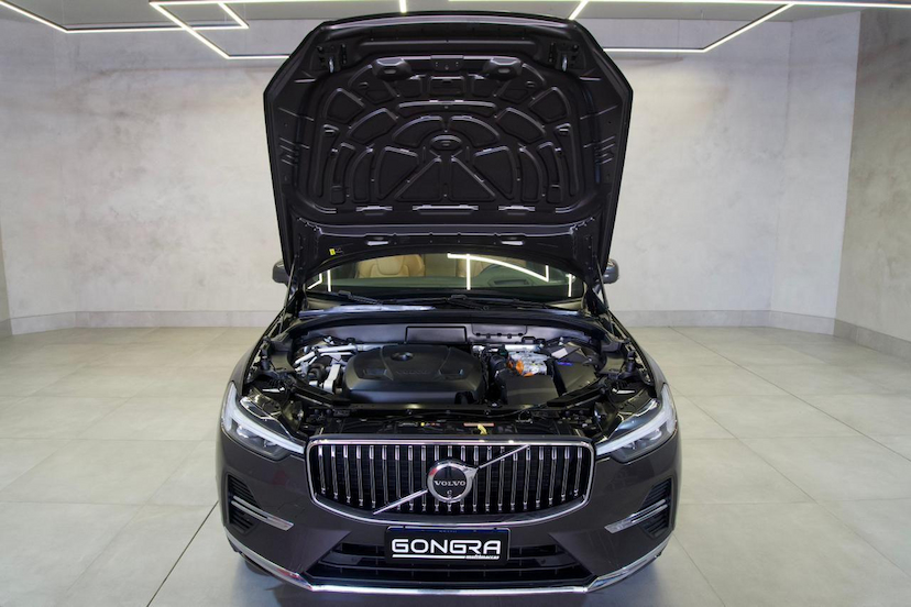 Foto do veículo VOLVO XC60 XC 60 T-8 ULTIMATE 2.0 AWD (HIBRIDO) 2024 36.931 KM 299.900,00