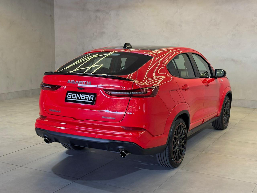 Foto do veículo FIAT FASTBACK  ABARTH 270 2025 4.649 KM 144.900,00