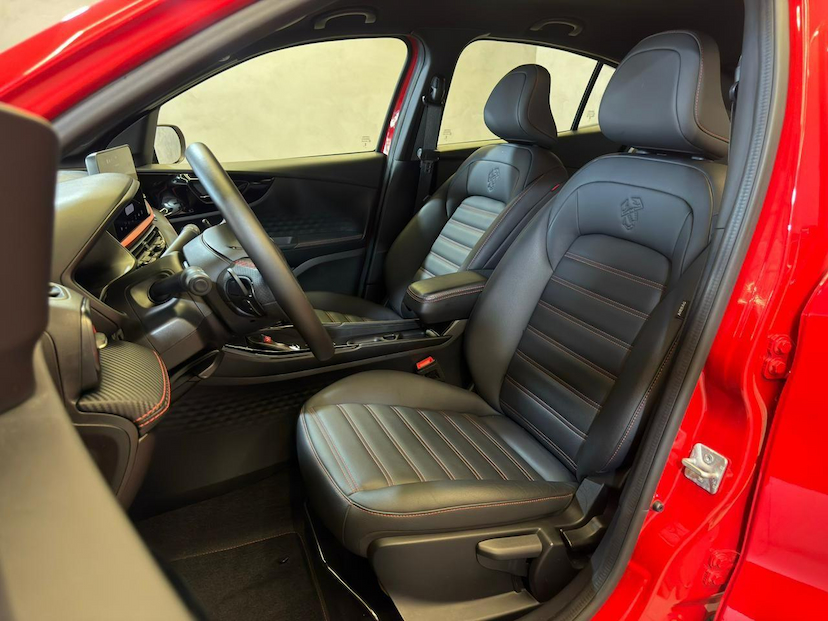 Foto do veículo FIAT FASTBACK  ABARTH 270 2025 4.649 KM 144.900,00