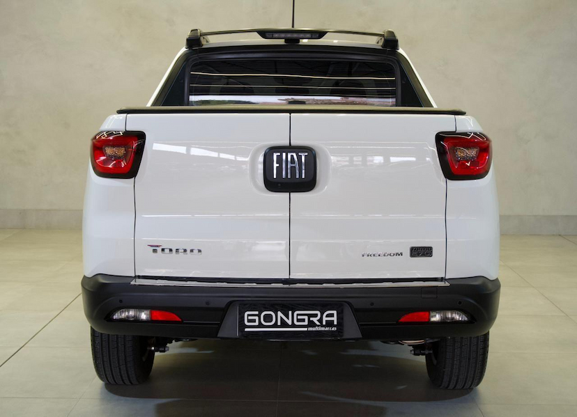 Foto do veículo FIAT TORO  FREED T270 AT6 2025 8.650 KM 136.900,00