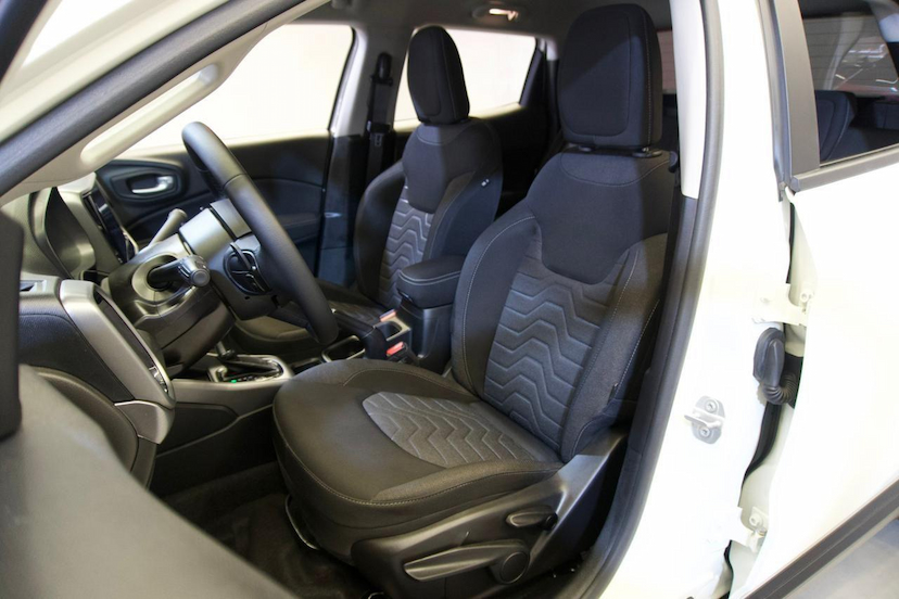 Foto do veículo FIAT TORO  FREED T270 AT6 2025 8.650 KM 136.900,00