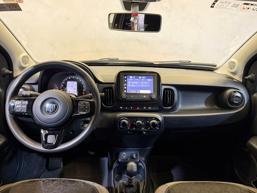 Foto do veículo FIAT MOBI  TREKKING 1.0MT 2025 10.697 KM 69.900,00