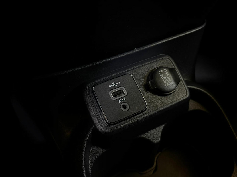 Foto do veículo FIAT MOBI  TREKKING 1.0MT 2025 10.697 KM 69.900,00