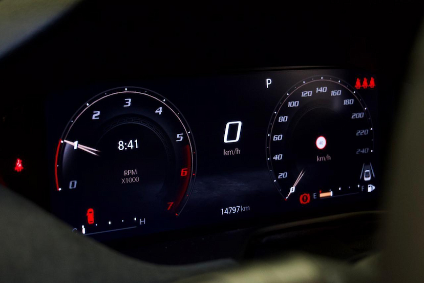 Foto do veículo JEEP COMMANDER  BLACK HURRICANE 2.0 4X4 TB AUT 2025 14.789 KM 229.900,00