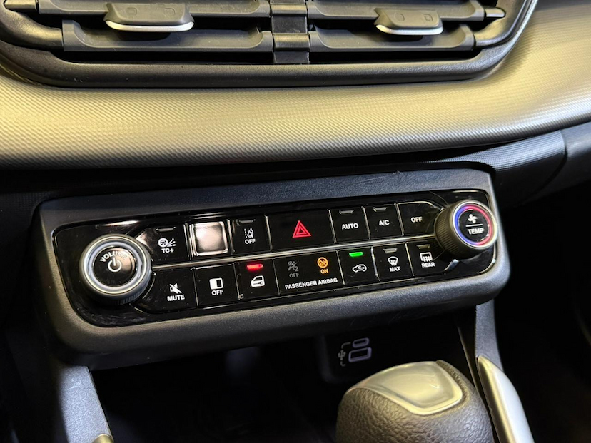 Foto do veículo FIAT FASTBACK  AUDACE 2023 52.151 KM 103.900,00