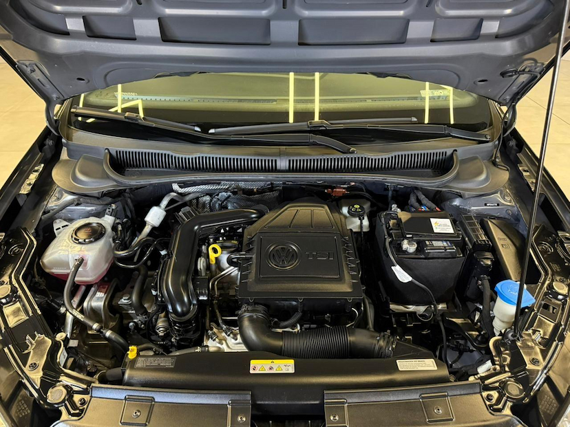 Foto do veículo VOLKSWAGEN NIVUS  HIGHLINE 1.0 200 TSI FLEX AUT. 2021 58.600 KM 104.900,00