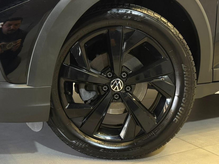 Foto do veículo VOLKSWAGEN NIVUS  HIGHLINE 1.0 200 TSI FLEX AUT. 2021 58.600 KM 104.900,00