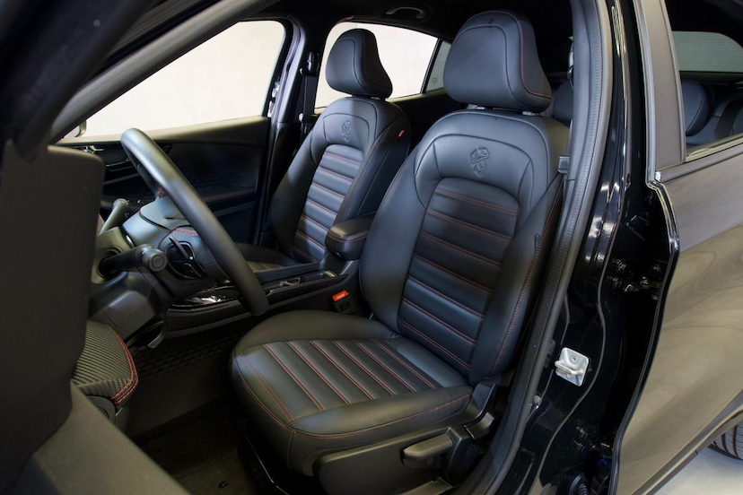 Foto do veículo FIAT FASTBACK  ABARTH 270 2025 8.445 KM 144.900,00