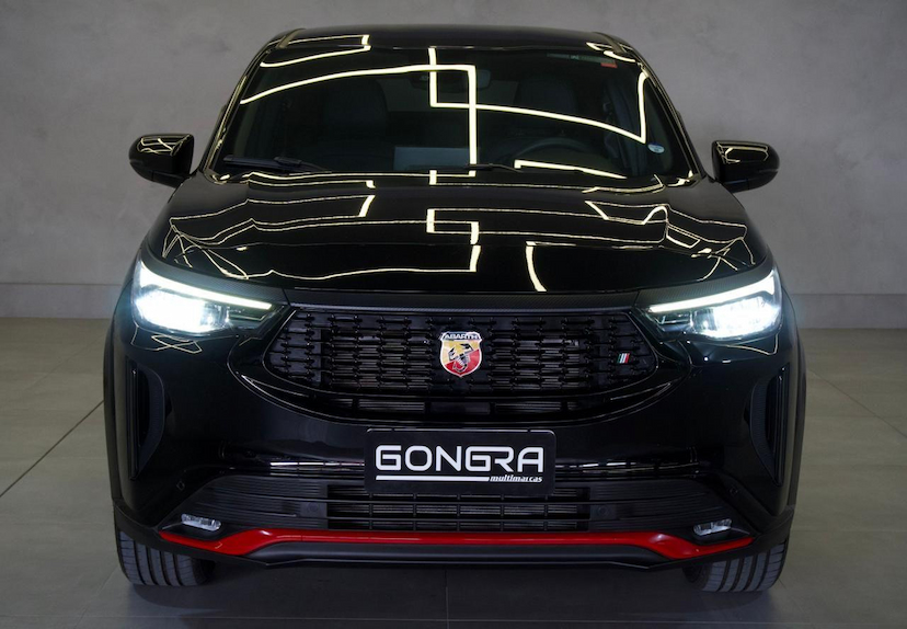 Foto do veículo FIAT FASTBACK  ABARTH 270 2025 8.445 KM 144.900,00