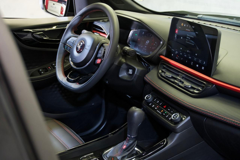 Foto do veículo FIAT FASTBACK  ABARTH 270 2025 8.445 KM 144.900,00