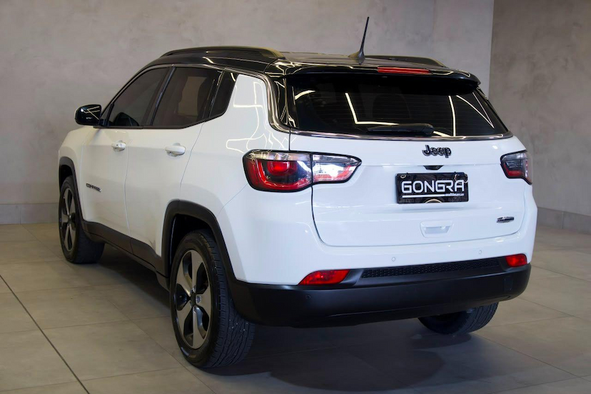 Foto do veículo JEEP COMPASS  LONGITUDE 2.0 4X2 FLEX 16V AUT 2018 91.999 KM 87.900,00