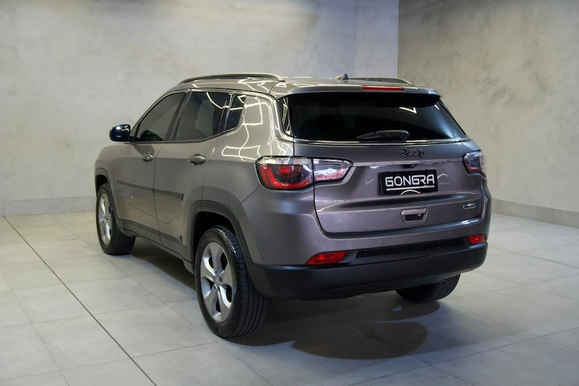 Foto do veículo JEEP COMPASS  LONGITUDE 2.0 FLEX 16V AUT 2018 95.600 KM 87.900,00