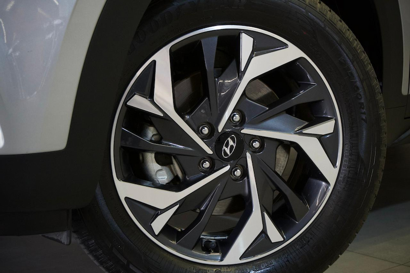 Foto do veículo HYUNDAI CRETA  1TA LIMITED 2024 30.997 KM 119.900,00