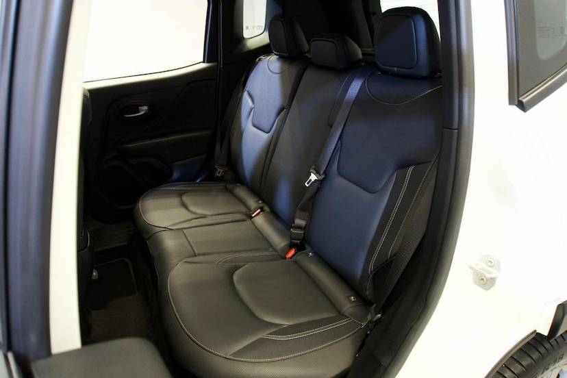 Foto do veículo JEEP RENEGADE  LGTD T270 2025 12.854 KM 124.900,00