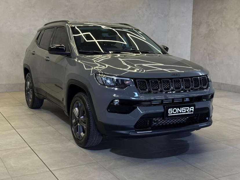Foto do veículo JEEP COMPASS  LONG. T270 1.3 TB 4X2 FLEX AUT. 2023 15.018 KM 129.900,00