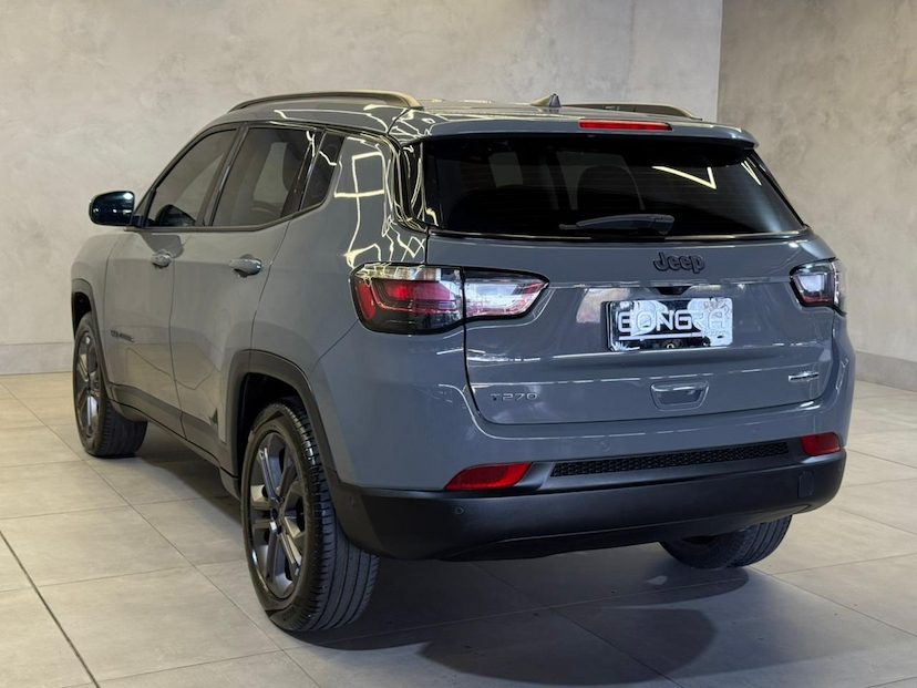 Foto do veículo JEEP COMPASS  LONG. T270 1.3 TB 4X2 FLEX AUT. 2023 15.018 KM 129.900,00