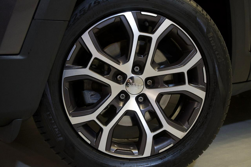 Foto do veículo JEEP RENEGADE  LONGITUDE T270 1.3 TB 4X2 FLEX AUT 2024 57.340 KM 108.900,00