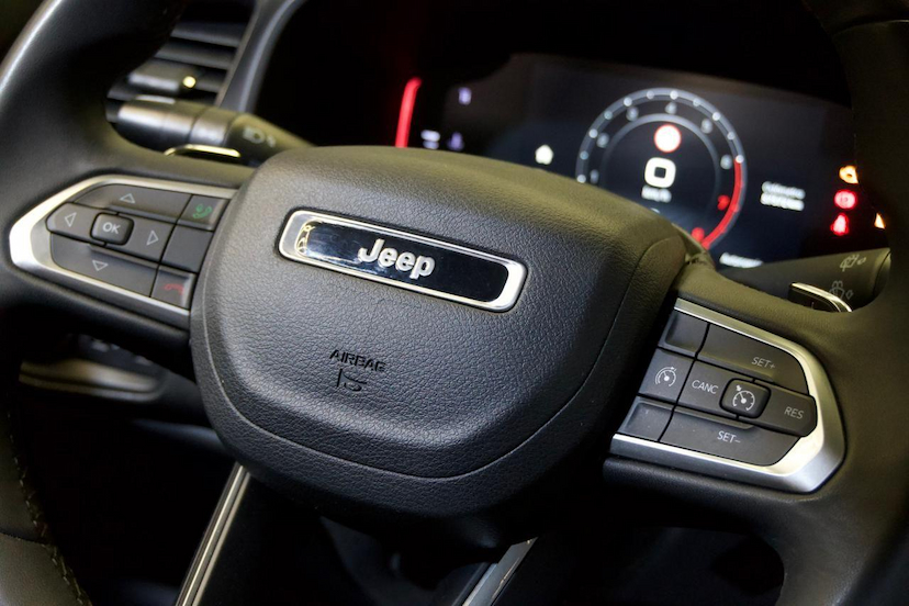 Foto do veículo JEEP RENEGADE  LONGITUDE T270 1.3 TB 4X2 FLEX AUT 2024 57.340 KM 108.900,00