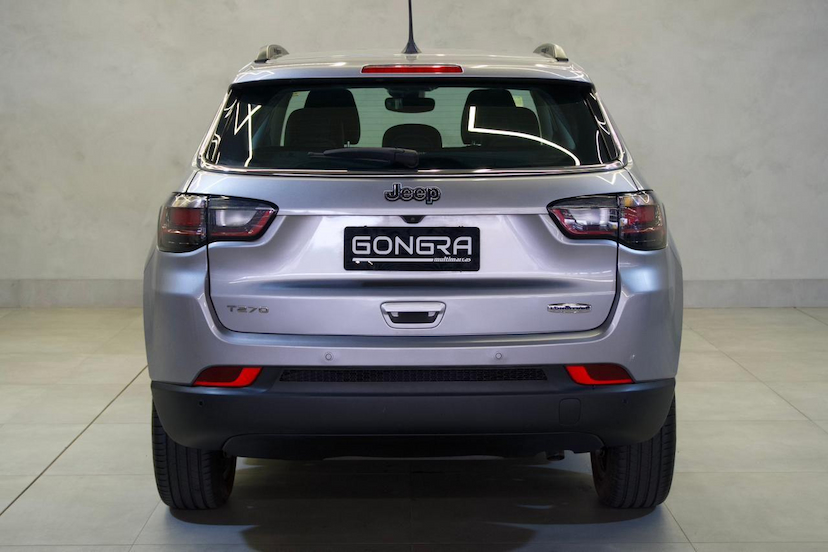 Foto do veículo JEEP COMPASS  LONG TF 2023 13.779 KM 135.900,00