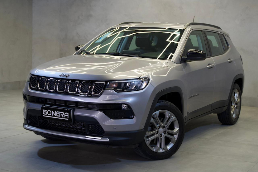Foto do veículo JEEP COMPASS  LONG TF 2023 13.779 KM 135.900,00