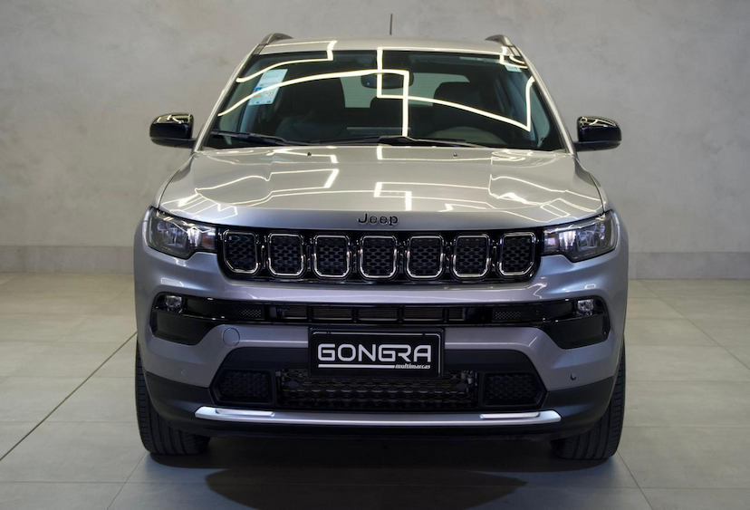 Foto do veículo JEEP COMPASS  LONG TF 2023 13.779 KM 135.900,00