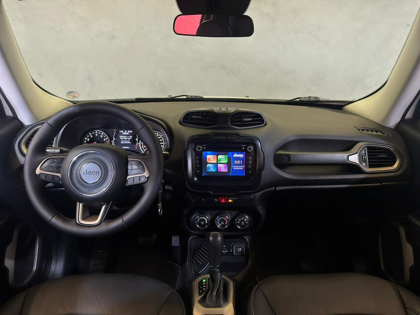 Foto do veículo JEEP RENEGADE  SPORT 1.8 FLEX AUT 2017 124.350 KM 65.900,00