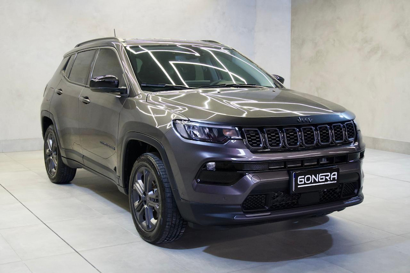 Foto do veículo JEEP COMPASS  LON NIG, EAGLE 1.3 4X2 FLEX AUT. 2025 17.840 KM 156.900,00